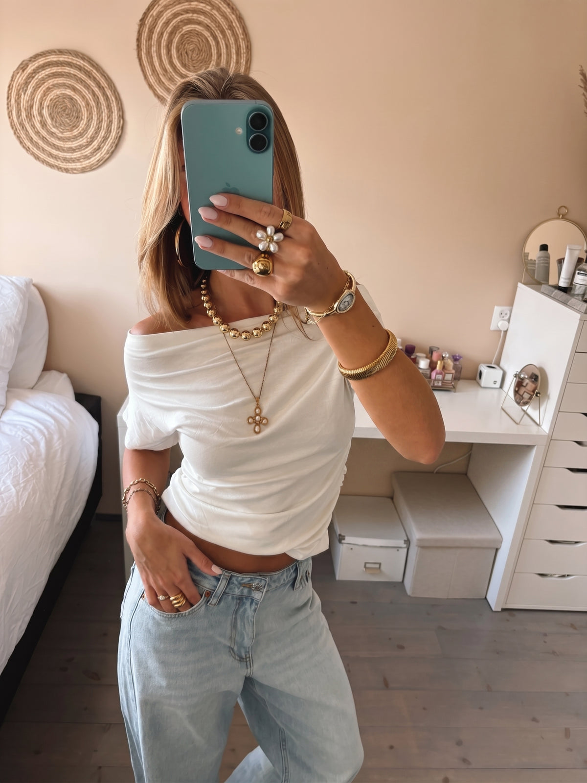 Anna Off-Shoulder Top White